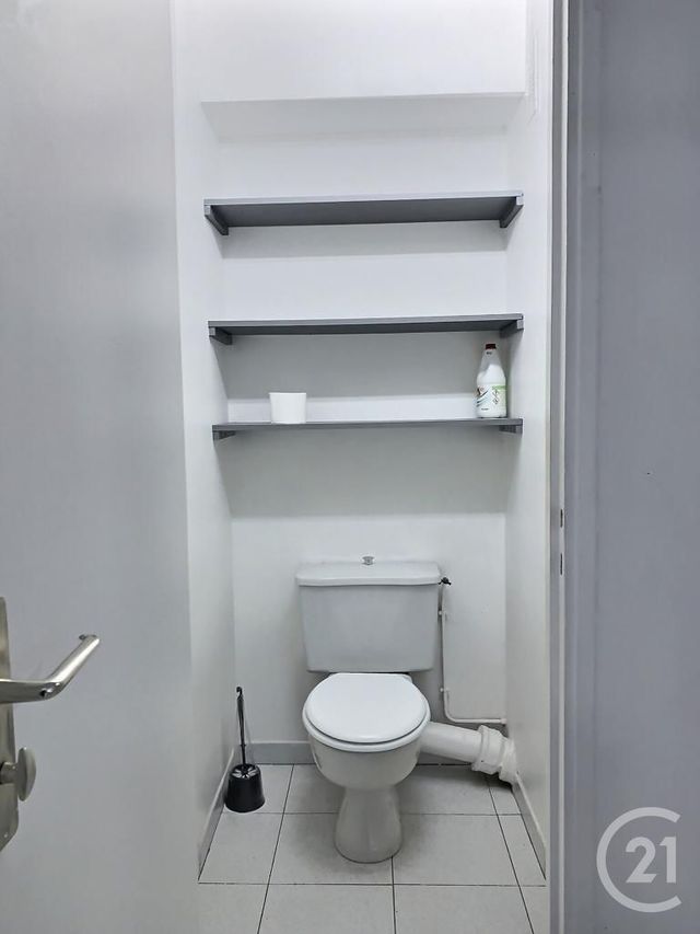 Appartement Studio &agrave; louer - 1 pi&egrave;ce - 38,54 m2 - Paris - 75020 - ILE-DE-FRANCE