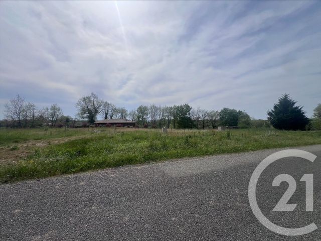 Terrain &agrave; vendre - 2043 m2 - Monclar De Quercy - 82 - MIDI-PYRENEES