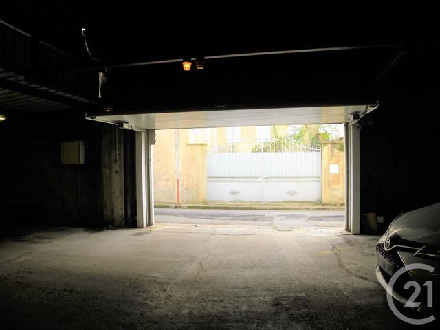 Parking à louer - 11 m2 - Gaillac - 81 - MIDI-PYRENEES