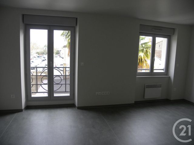 Appartement T2 &agrave; louer - 2 pi&egrave;ces - 41,73 m2 - Gaillac - 81 - MIDI-PYRENEES