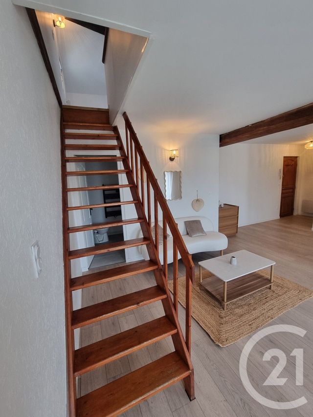 Appartement T1 &agrave; louer - 1 pi&egrave;ce - 42,70 m2 - Gaillac - 81 - MIDI-PYRENEES