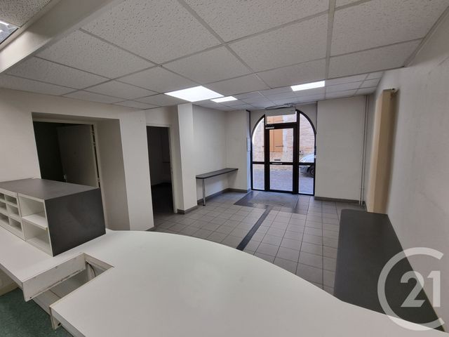 Appartement Local &agrave; louer - 1 pi&egrave;ce - 157,70 m2 - Castelnau De Montmiral - 81 - MIDI-PYRENEES