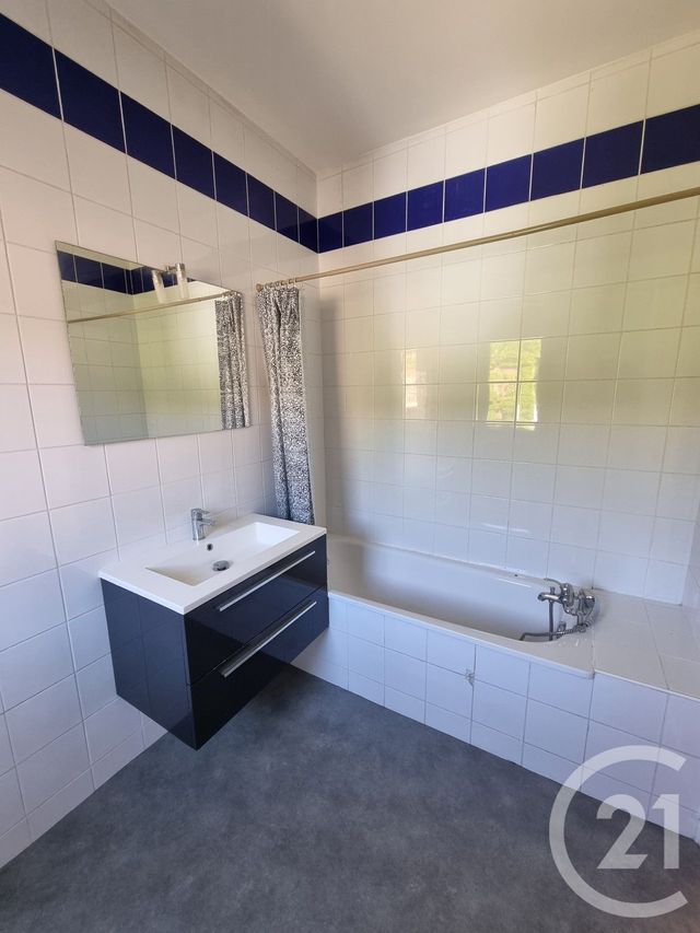 Appartement T2 &agrave; louer - 2 pi&egrave;ces - 57,14 m2 - Gaillac - 81 - MIDI-PYRENEES