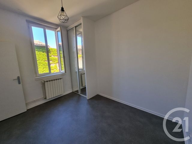 Appartement T2 &agrave; louer - 2 pi&egrave;ces - 57,14 m2 - Gaillac - 81 - MIDI-PYRENEES
