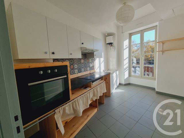 Appartement T3 &agrave; louer - 3 pi&egrave;ces - 106,36 m2 - Gaillac - 81 - MIDI-PYRENEES