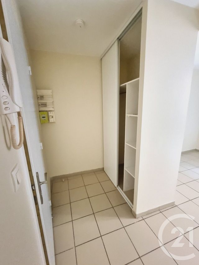 Appartement T2 &agrave; louer - 2 pi&egrave;ces - 36,43 m2 - Albi - 81 - MIDI-PYRENEES