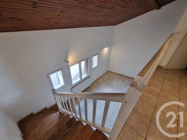 Appartement T3 &agrave; louer - 3 pi&egrave;ces - 69,07 m2 - Gaillac - 81 - MIDI-PYRENEES