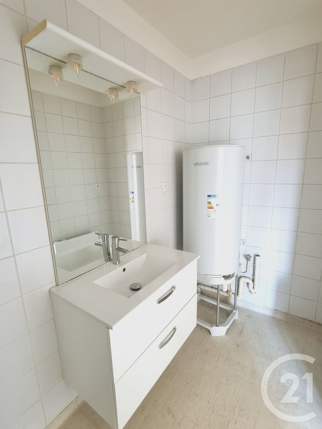 Appartement T2 &agrave; louer - 2 pi&egrave;ces - 29,07 m2 - Gaillac - 81 - MIDI-PYRENEES