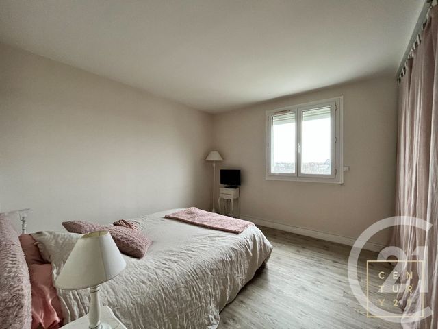 Appartement F3 à vendre - 3 pièces - 73,58 m2 - Noisy Le Grand - 93 - ILE-DE-FRANCE