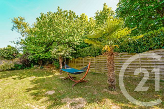 Maison à vendre - 6 pièces - 220,75 m2 - Bussy St Georges - 77 - ILE-DE-FRANCE