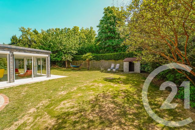 Maison à vendre - 6 pièces - 220,75 m2 - Bussy St Georges - 77 - ILE-DE-FRANCE