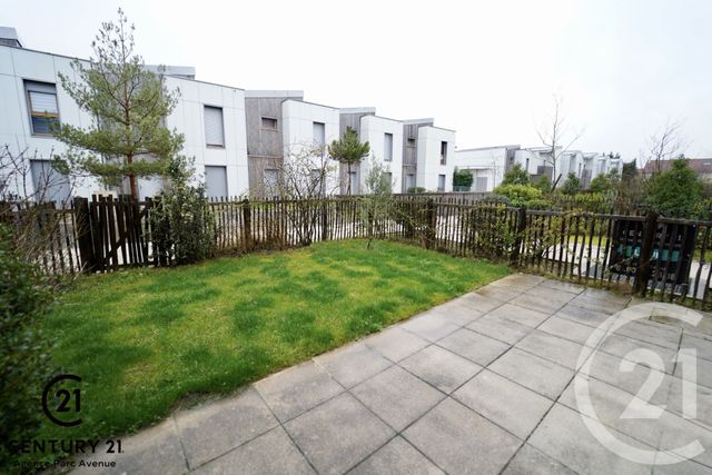 Maison &agrave; louer - 3 pi&egrave;ces - 76,85 m2 - Bussy St Georges - 77 - ILE-DE-FRANCE