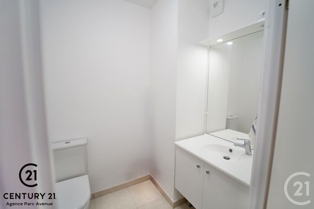 Maison &agrave; louer - 3 pi&egrave;ces - 76,85 m2 - Bussy St Georges - 77 - ILE-DE-FRANCE