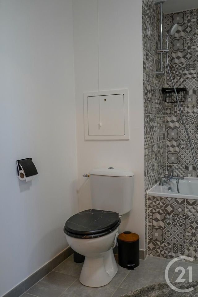 Appartement à louer - 2 pièces - 47,90 m2 - Serris - 77 - ILE-DE-FRANCE