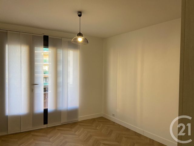 Appartement F3 &agrave; louer - 3 pi&egrave;ces - 76,43 m2 - Livry Gargan - 93 - ILE-DE-FRANCE