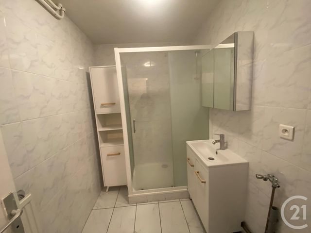 Appartement F1 &agrave; vendre - 1 pi&egrave;ce - 40 m2 - Champs Sur Marne - 77 - ILE-DE-FRANCE