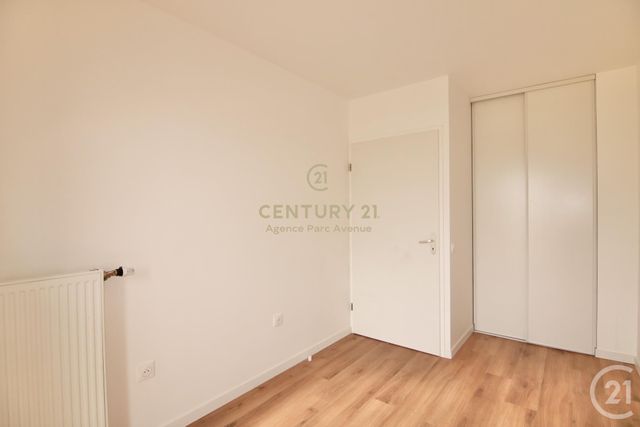 Appartement F3 &agrave; louer - 3 pi&egrave;ces - 58,15 m2 - Bussy St Georges - 77 - ILE-DE-FRANCE