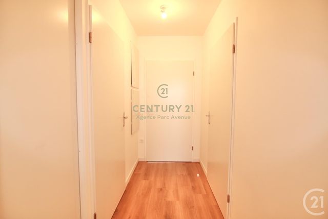 Appartement F3 &agrave; louer - 3 pi&egrave;ces - 58,15 m2 - Bussy St Georges - 77 - ILE-DE-FRANCE