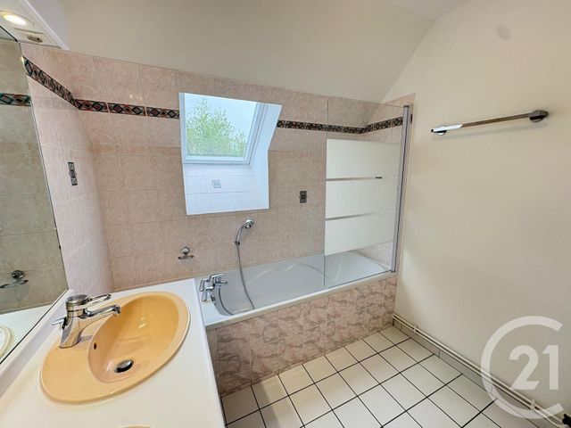 Maison &agrave; louer - 5 pi&egrave;ces - 116 m2 - Chanteloup En Brie - 77 - ILE-DE-FRANCE