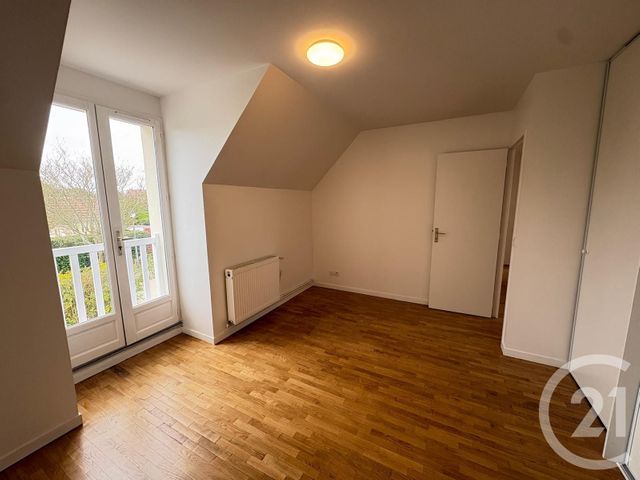 Maison &agrave; louer - 5 pi&egrave;ces - 116 m2 - Chanteloup En Brie - 77 - ILE-DE-FRANCE