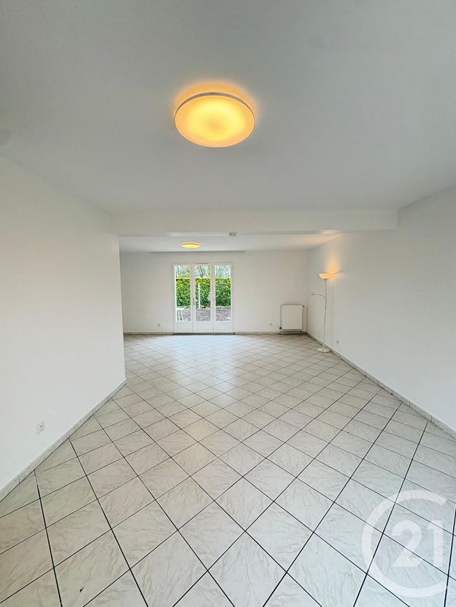 Maison &agrave; louer - 5 pi&egrave;ces - 116 m2 - Chanteloup En Brie - 77 - ILE-DE-FRANCE