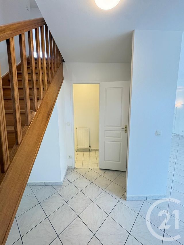 Maison &agrave; louer - 5 pi&egrave;ces - 116 m2 - Chanteloup En Brie - 77 - ILE-DE-FRANCE