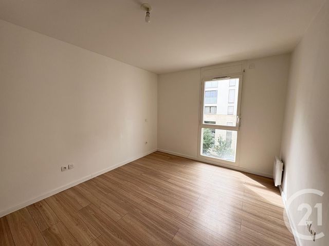 Appartement F3 &agrave; louer - 3 pi&egrave;ces - 73,30 m2 - Bussy St Georges - 77 - ILE-DE-FRANCE
