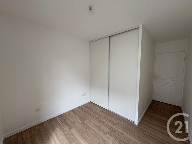 Appartement F3 &agrave; louer - 3 pi&egrave;ces - 73,30 m2 - Bussy St Georges - 77 - ILE-DE-FRANCE