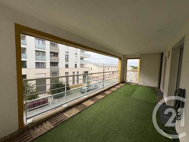 Appartement F3 &agrave; louer - 3 pi&egrave;ces - 73,30 m2 - Bussy St Georges - 77 - ILE-DE-FRANCE