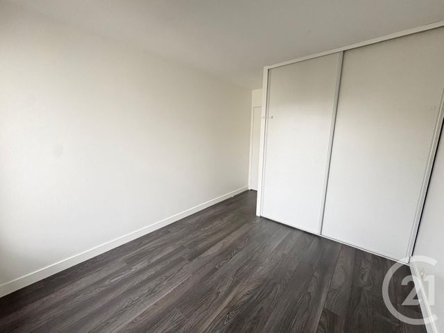 Appartement F4 &agrave; vendre - 4 pi&egrave;ces - 84 m2 - Serris - 77 - ILE-DE-FRANCE