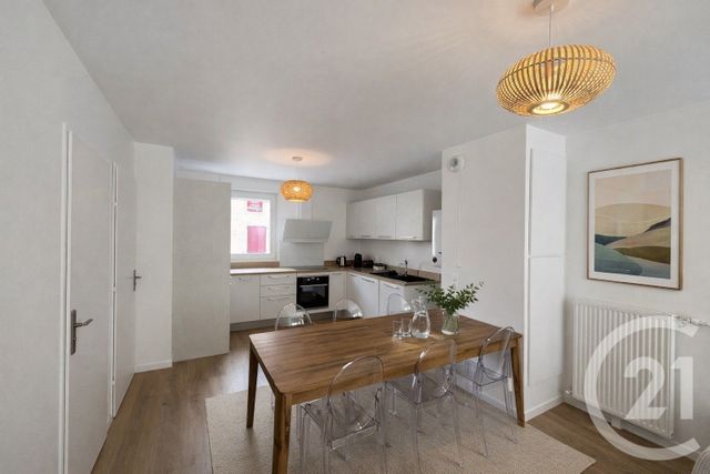 Appartement F5 &agrave; vendre - 5 pi&egrave;ces - 94,72 m2 - Serris - 77 - ILE-DE-FRANCE