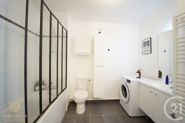 Appartement F3 &agrave; louer - 3 pi&egrave;ces - 57,16 m2 - Bussy St Georges - 77 - ILE-DE-FRANCE