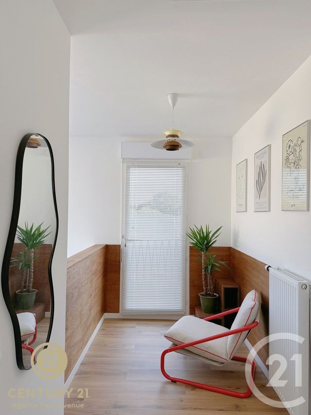 Appartement Duplex &agrave; louer - 3 pi&egrave;ces - 64,53 m2 - Bussy St Georges - 77 - ILE-DE-FRANCE