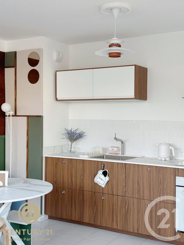 Appartement Duplex &agrave; louer - 3 pi&egrave;ces - 64,53 m2 - Bussy St Georges - 77 - ILE-DE-FRANCE