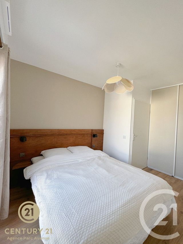 Appartement Duplex &agrave; louer - 3 pi&egrave;ces - 64,53 m2 - Bussy St Georges - 77 - ILE-DE-FRANCE