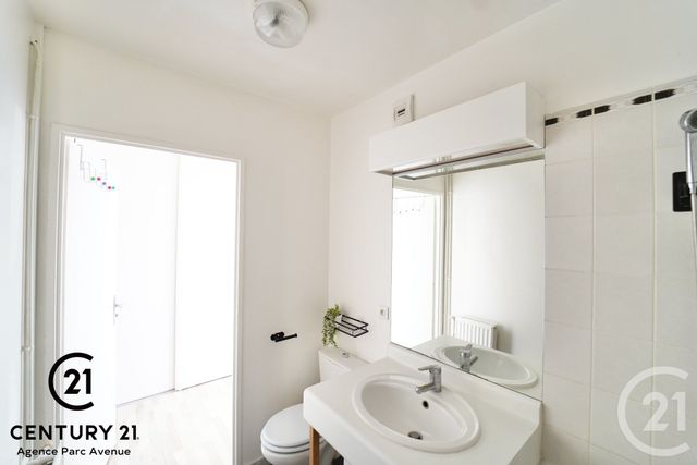 Appartement Studio &agrave; louer - 1 pi&egrave;ce - 20,09 m2 - Bussy St Georges - 77 - ILE-DE-FRANCE