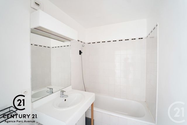 Appartement Studio &agrave; louer - 1 pi&egrave;ce - 20,09 m2 - Bussy St Georges - 77 - ILE-DE-FRANCE
