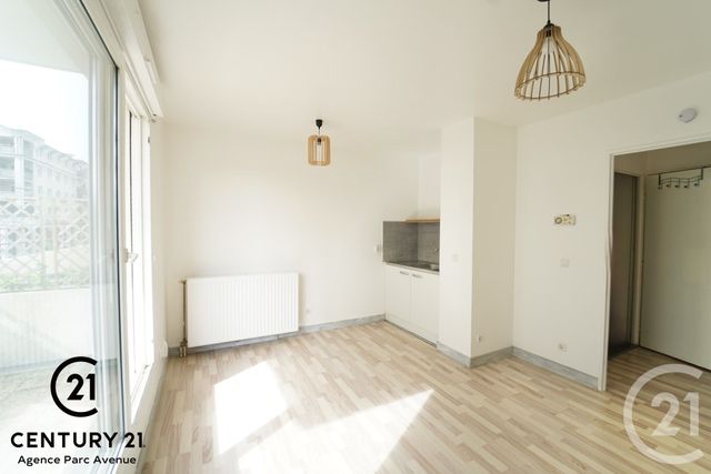 Appartement Studio &agrave; louer - 1 pi&egrave;ce - 20,09 m2 - Bussy St Georges - 77 - ILE-DE-FRANCE
