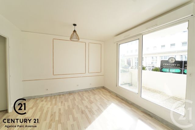 Appartement Studio &agrave; louer - 1 pi&egrave;ce - 20,09 m2 - Bussy St Georges - 77 - ILE-DE-FRANCE