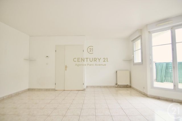 Appartement F3 &agrave; louer - 3 pi&egrave;ces - 87,49 m2 - Bussy St Georges - 77 - ILE-DE-FRANCE