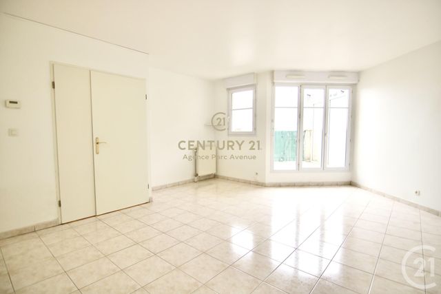 Appartement F3 &agrave; louer - 3 pi&egrave;ces - 87,49 m2 - Bussy St Georges - 77 - ILE-DE-FRANCE
