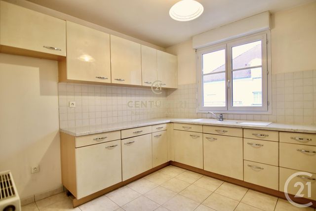 Appartement F3 &agrave; louer - 3 pi&egrave;ces - 87,49 m2 - Bussy St Georges - 77 - ILE-DE-FRANCE