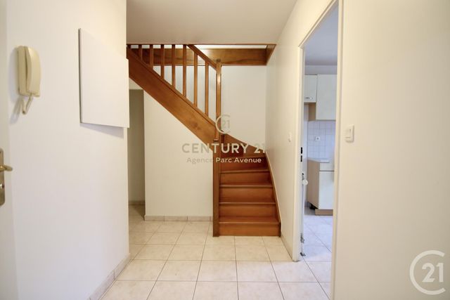 Appartement F3 &agrave; louer - 3 pi&egrave;ces - 87,49 m2 - Bussy St Georges - 77 - ILE-DE-FRANCE
