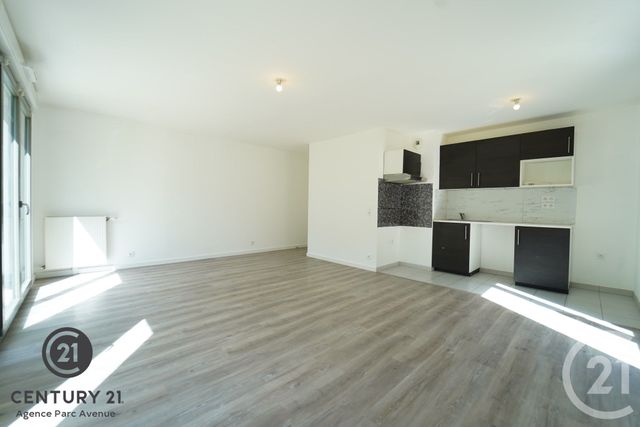 Appartement F3 &agrave; louer - 3 pi&egrave;ces - 67,03 m2 - Bussy St Georges - 77 - ILE-DE-FRANCE