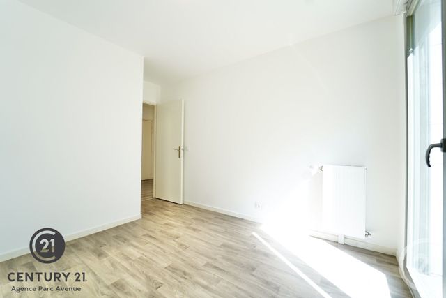 Appartement F3 &agrave; louer - 3 pi&egrave;ces - 67,03 m2 - Bussy St Georges - 77 - ILE-DE-FRANCE