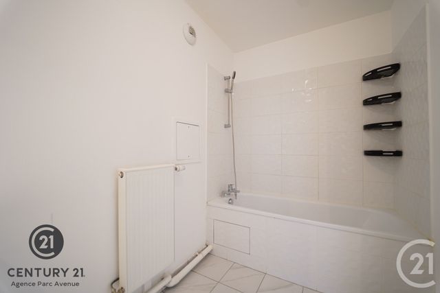 Appartement F3 &agrave; louer - 3 pi&egrave;ces - 67,03 m2 - Bussy St Georges - 77 - ILE-DE-FRANCE
