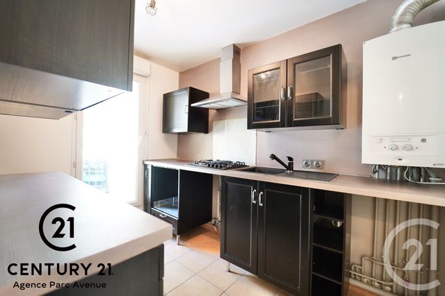 Appartement F3 &agrave; louer - 3 pi&egrave;ces - 59,85 m2 - Bussy St Georges - 77 - ILE-DE-FRANCE