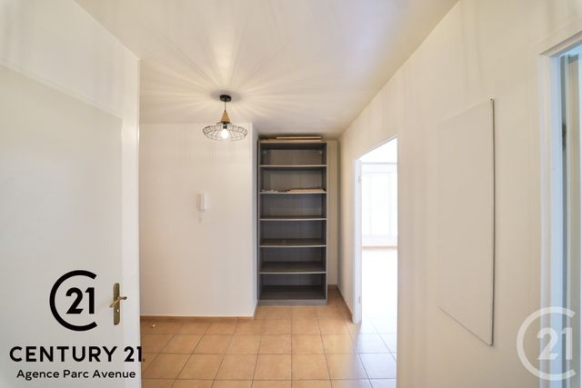 Appartement F3 &agrave; louer - 3 pi&egrave;ces - 59,85 m2 - Bussy St Georges - 77 - ILE-DE-FRANCE