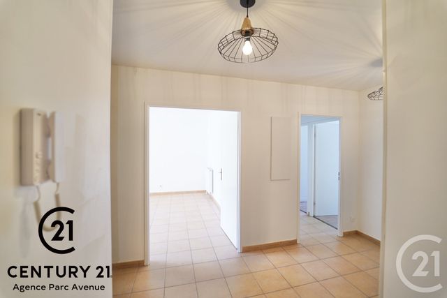 Appartement F3 &agrave; louer - 3 pi&egrave;ces - 59,85 m2 - Bussy St Georges - 77 - ILE-DE-FRANCE