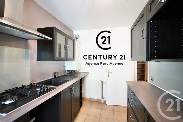 Appartement F3 &agrave; louer - 3 pi&egrave;ces - 59,85 m2 - Bussy St Georges - 77 - ILE-DE-FRANCE